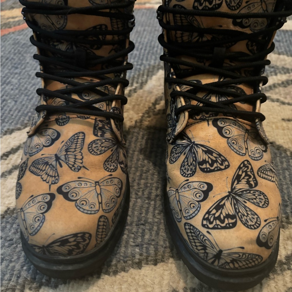 Butterfly Combatboots - Picture 2 of 4